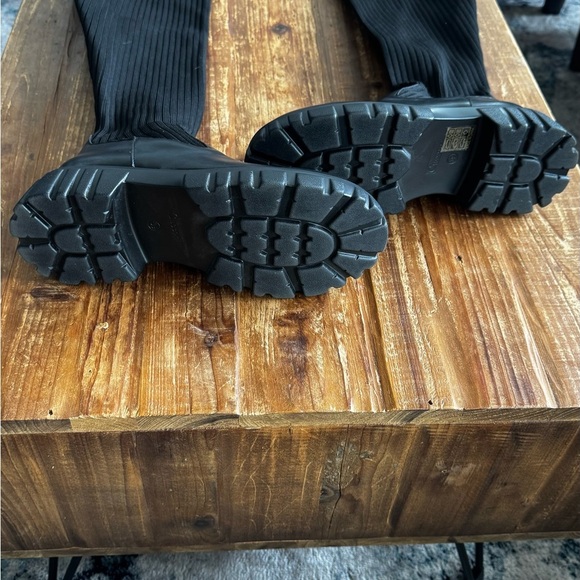 Shein Over the knee lug sole boot - Picture 2 of 3
